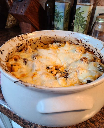 Easy Cheesy Tortellini Bake