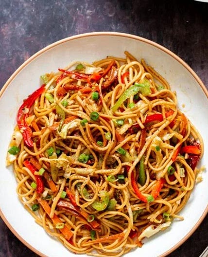 Indo-Chinese Chilli Garlic Noodles