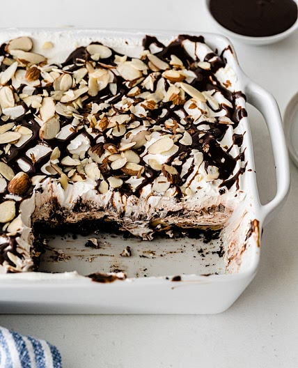 No Bake Mocha Mud Pie Dessert