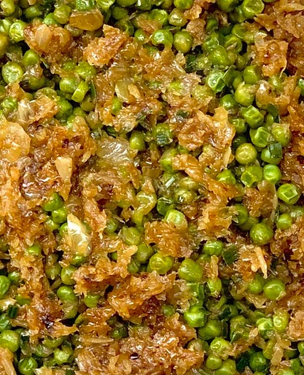 Les petits pois aux oignons d'Ottolenghi