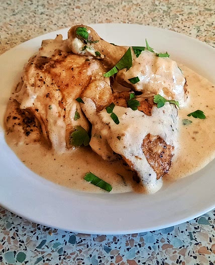 Lemon pepper chicken with a creamy sauce