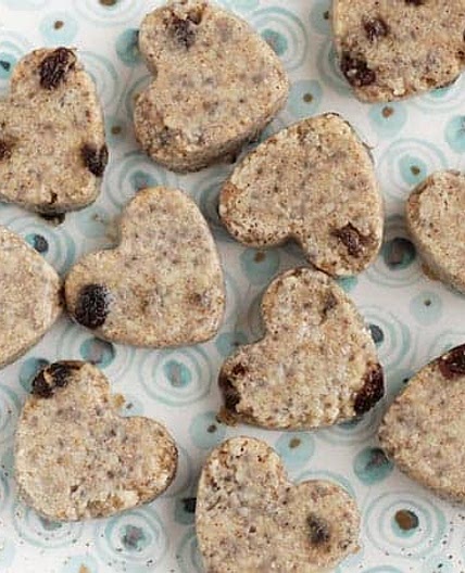 Cinnamon Raisin Baked Oatmeal Cups