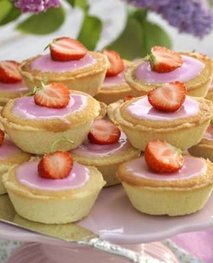 Delicious strawberry mazarines