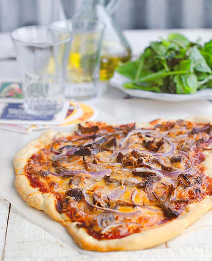 Leftover Pulled Pork Pizza