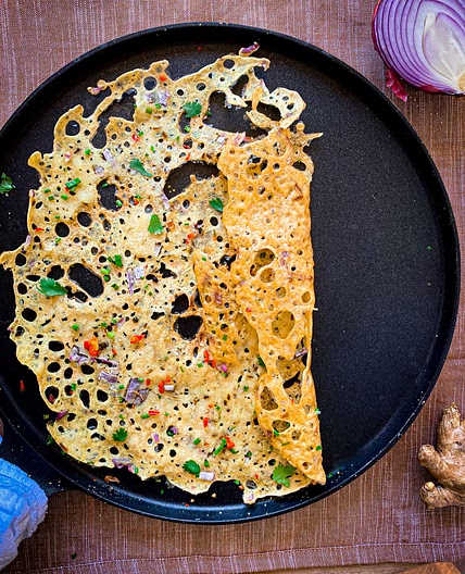 Crispy Onion Rava Dosa