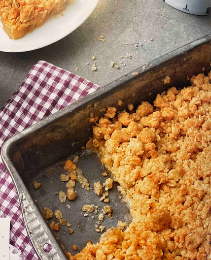 APPLE CRUMBLE х