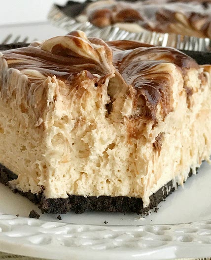 No Bake Peanut Butter Fudge Swirl Pie