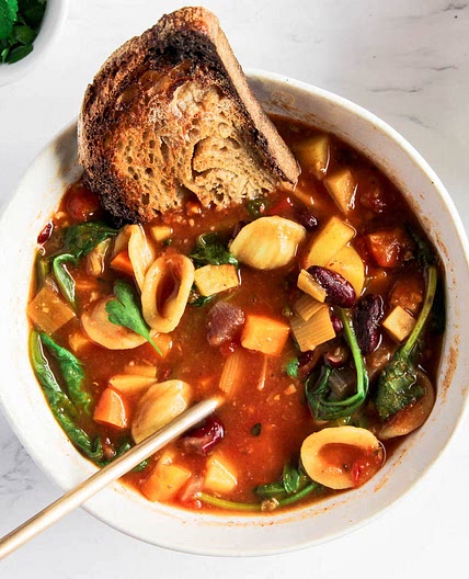 Vegan Minestrone Soup | Easy + Healthy