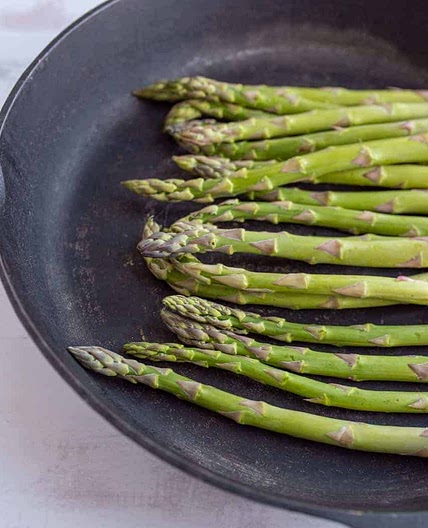 How to Cook Asparagus in a Skillet | Easy & Delicious Recipe