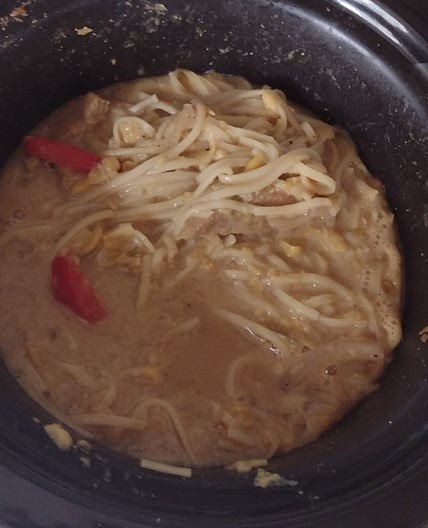 Mock chicken and sweetcorn soup