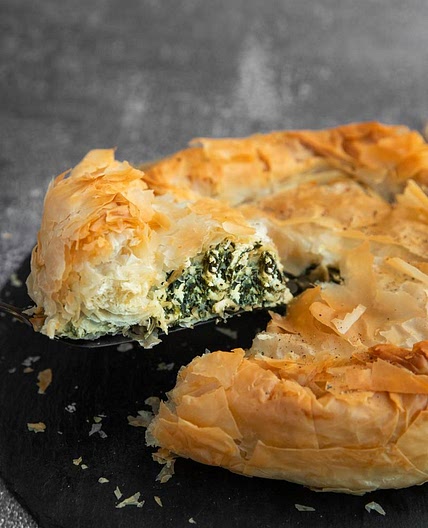 Byrek Me Spinaq (Spinach Feta Pie)