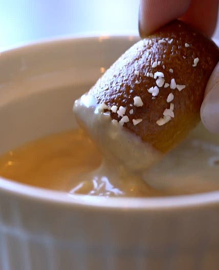 Honey Mustard Sauce and Soft Pretzel Bites