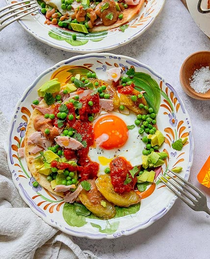 Huevos Motuleños