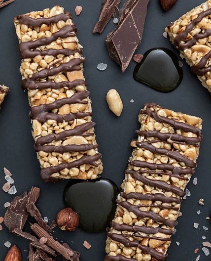 Easy Homemade Protein Peanut Butter Crunch Bars