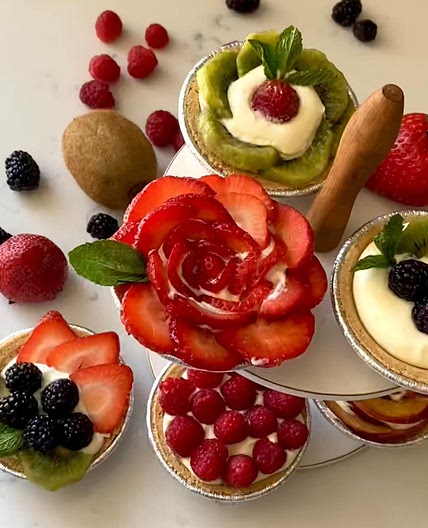 Mini fruit tarts (no-bake)