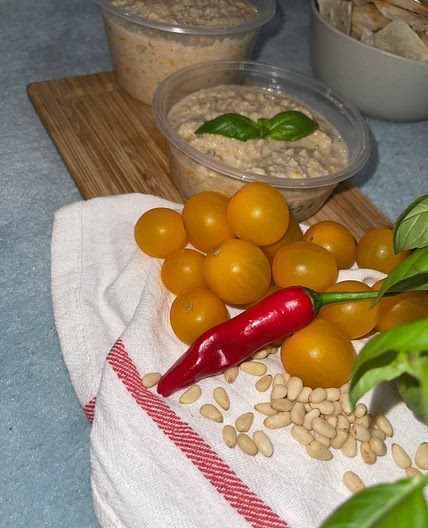 Fresh tomato pesto