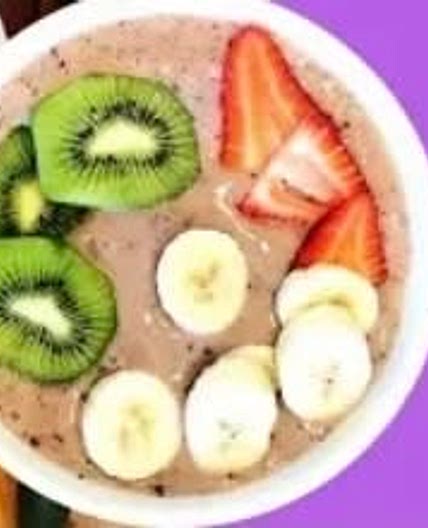 Healthy & PKU Friendly Berry Smoothie Bowl