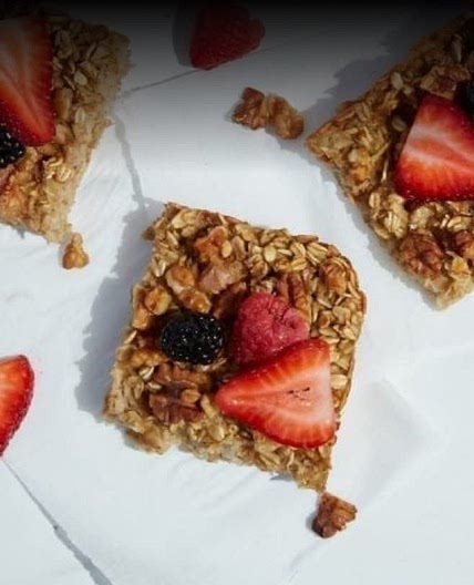 Vegan Cinnamon-Apple Oatmeal Bars