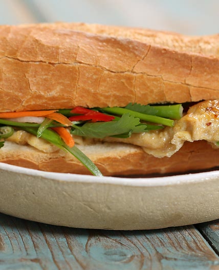 Omelette Banh Mi