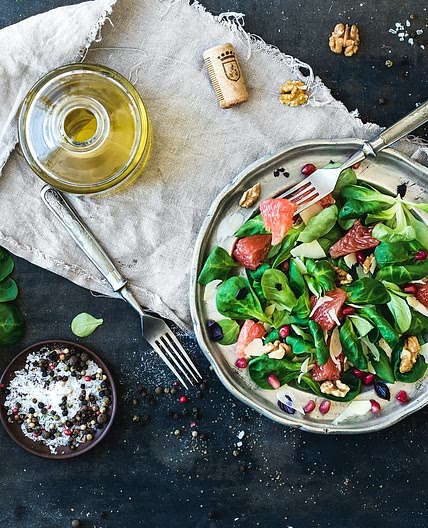 Spinach Walnut Citrus Salad