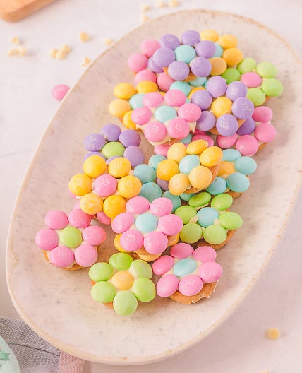 M&M SPRING FLOWER COOKIE BITES