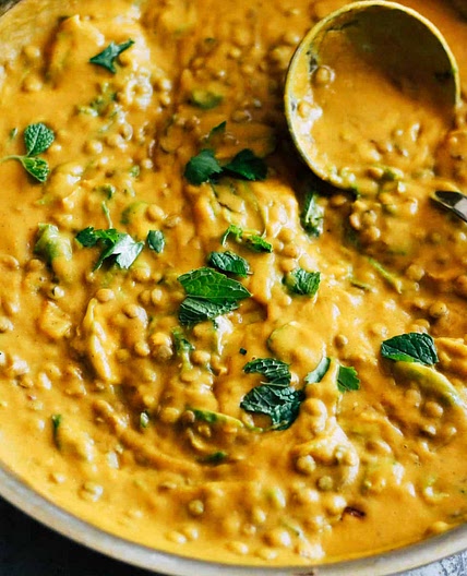 Butternut squash (or pumpkin) and lentil curry (Kori meloy)