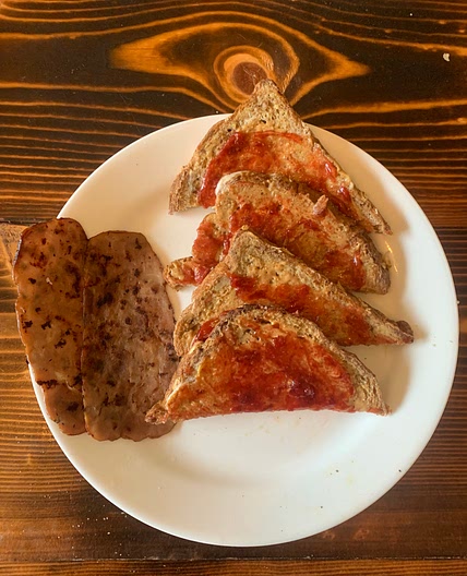 French toast and bacon 