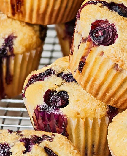 How To Make the Best, Easiest Blueberry Muffins