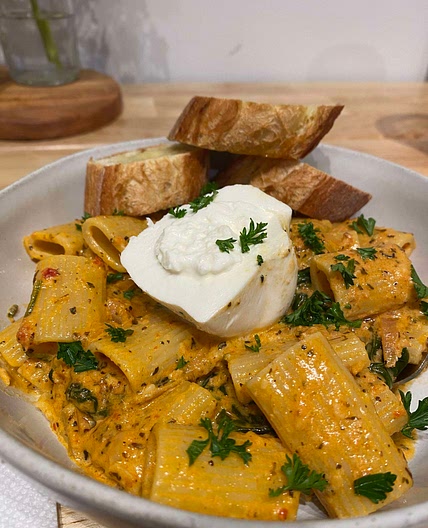 Creamy Sundried tomato and lemon burrata pasta