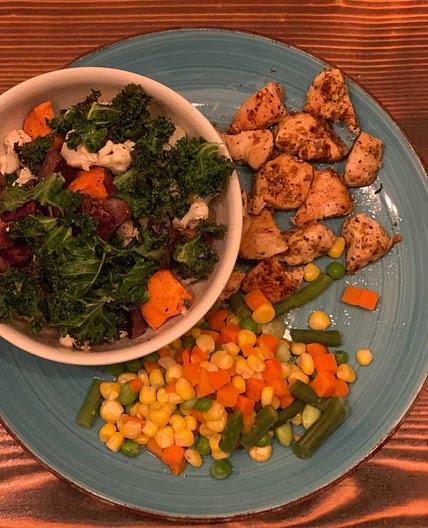 Chicken with kale salad 