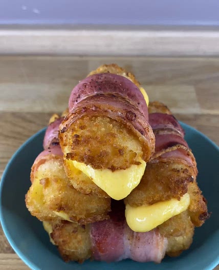 Stuffed potato croquettes 