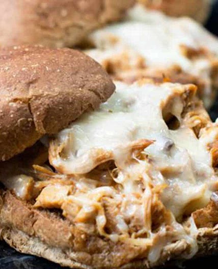 Slow Cooker Pulled Chicken Sandwiches