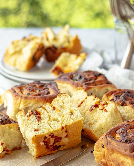 Cheese, Tomato and Onion Savoury Scrolls (Braaibroodjie Rolls)
