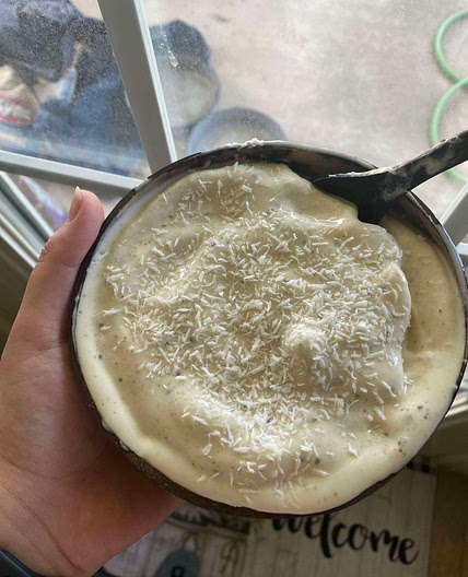 Piña Colada Smoothie Bowl