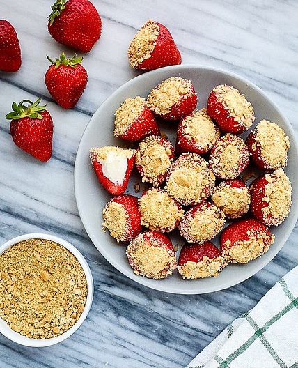Cheesecake stuffed strawberries