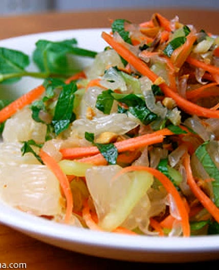 Pomelo Salad with Long Beans & Chickpea Tempeh