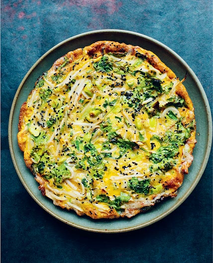 EGGS, EDAMAME, BEAN SPROUTS