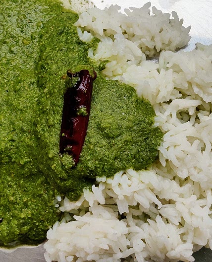 Keerai Molagootal (Spinach lentil curry)