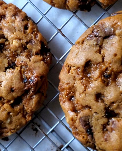 Vegan Chocolate Chip Turtle Cookies