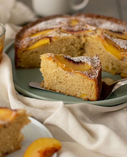 Torta Soffice alle Pesche Gialle 