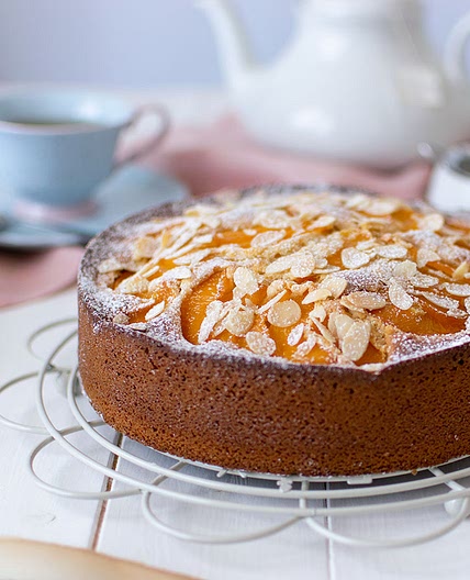 Torta alle Pesche e Mandorle 