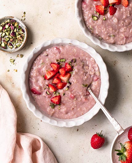 Strawberry Porridge Without Milk
