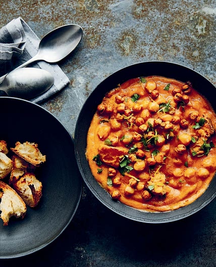 TUNISIAN SOUP (LABLABI) WITH CHICKPEAS, BREAD, AND HARISSA