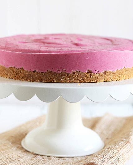 No Bake Frozen Raspberry Pie