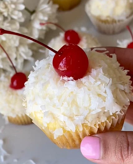 Pina Colada Cupcake