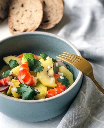 Prawn and Avocado Salad with Golden Kiwi