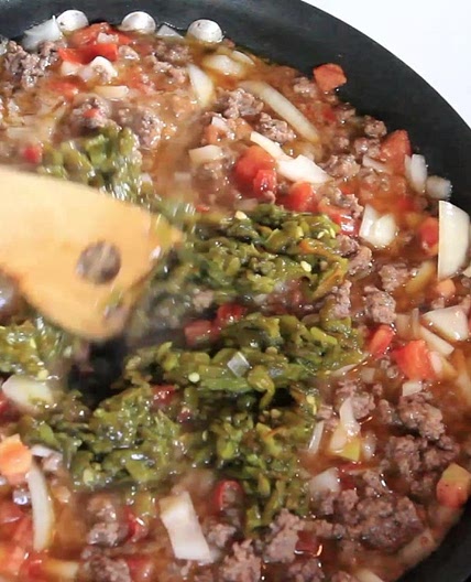 How to Make New Mexico Green Chile with Beef