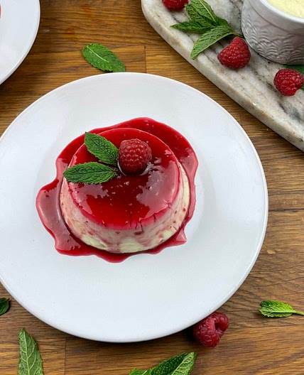 Vanilla Pudding with Raspberry Coulis