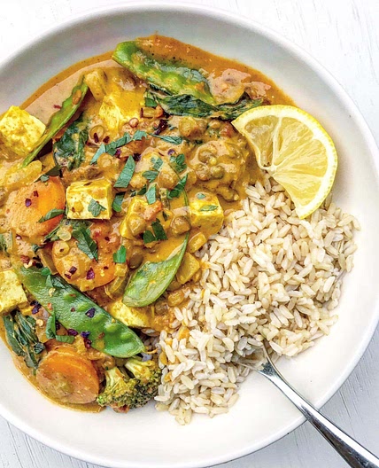 Creamy Coconut, Brown Lentil & Vegetable Curry