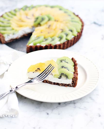 Kiwi yogurt tart